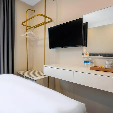 Actuel Life - Special Class Couette-café