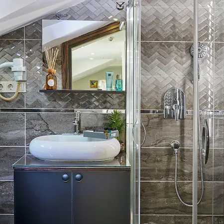 Nocleg ze śniadaniem Actuel Life - Special Class