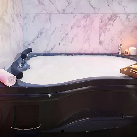 Nocleg ze śniadaniem Actuel Life - Special Class 3*