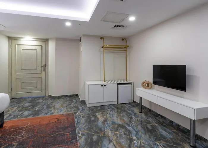 Actuel Life - Special Class Frühstückspension 3*