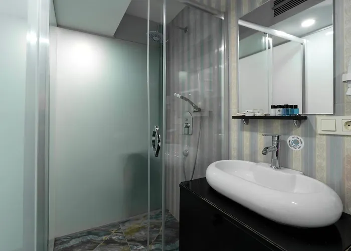 Actuel Life - Special Class Frühstückspension 3*